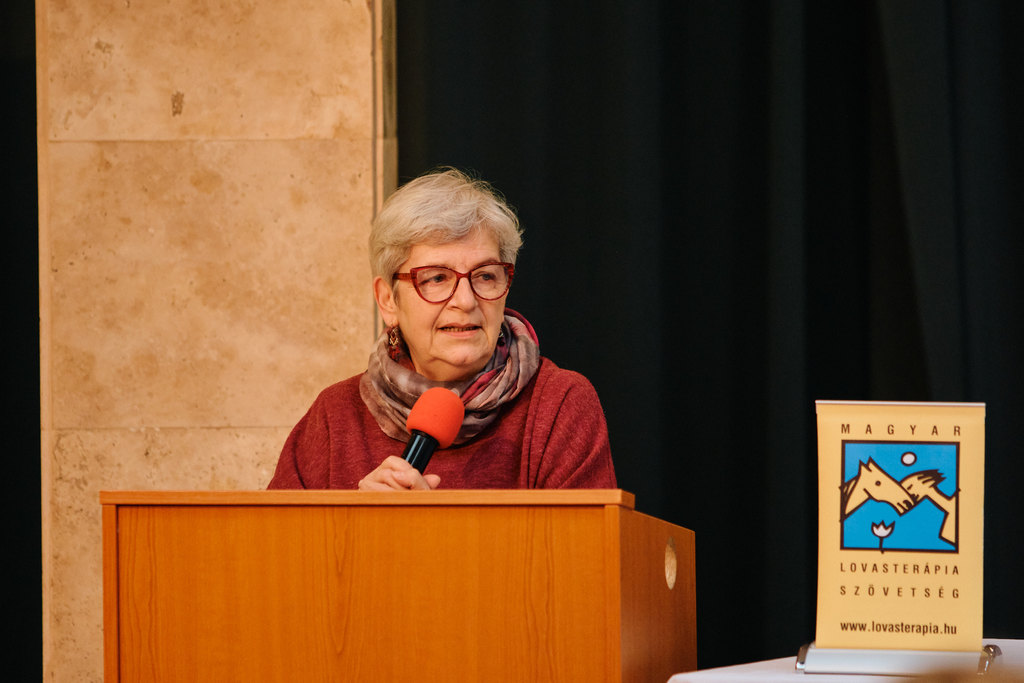 Dúll Andrea könyvbemutató